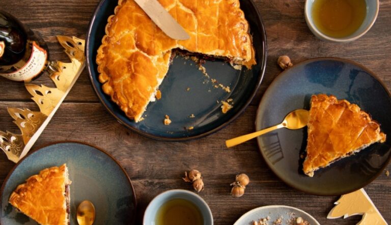 Francuskie Trzech Króli: historia i przepis na galette des rois